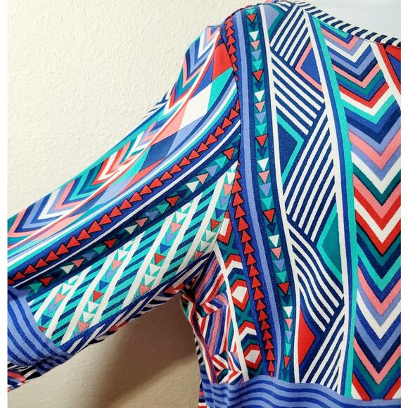 Ruby Rd. Blue Pink Arrow Geo Print Top XL Lightweight Ruched Side Seams Stretch - Picture 3 of 6